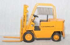 JOAL 215 1:70 SCALE CATERPILLAR FORK LIFT TRUCK BOXED