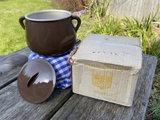 Cousances (Le Creuset) Cast