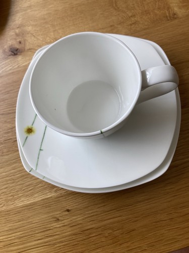 Aynsley daisy chain - fine, bone