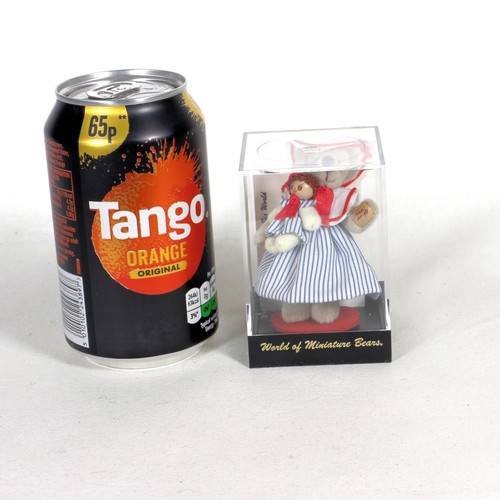 World miniature bears - world,