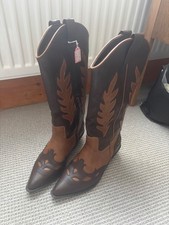 brown cowboy boots size 3