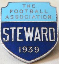 THE FOOTBALL ASSOCIATION 1939 STEWARD Badge Maker FATTORINI & SONS 23mm x 27mm