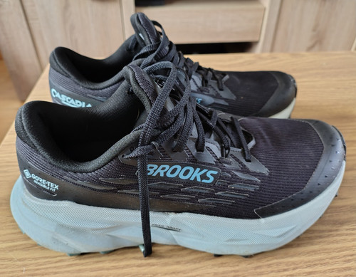 Brooks cascadia gore tex - brooks, gore-tex