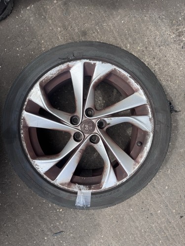 Vauxhall astra alloy wheel - vauxhall,