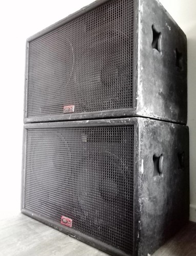 Peavey mess ul215sub - peavey,