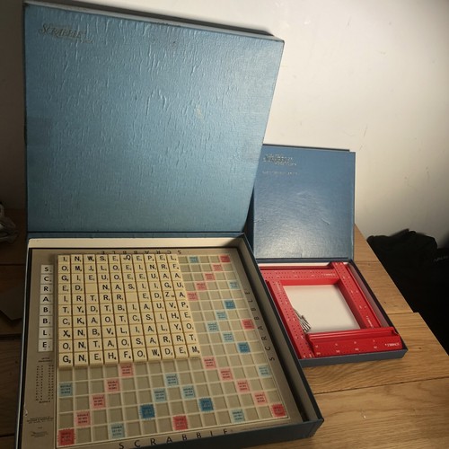 Scrabble deluxe braille - scrabble,
