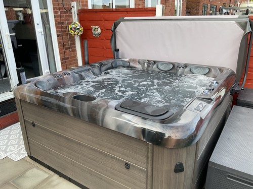 Quality hot tub spa