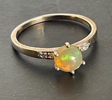 9ct Gold Jelly Opal And Diamond Ring Size N 1.6g Vintage Hallmarked