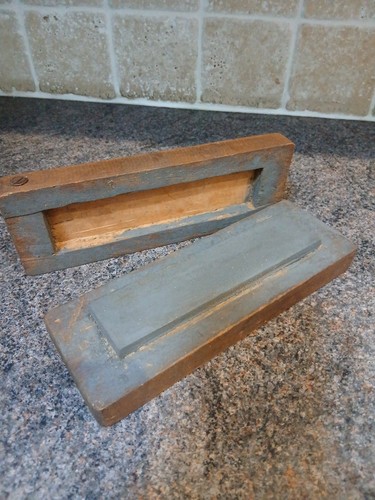 Sharpening soap stone - stone, oil