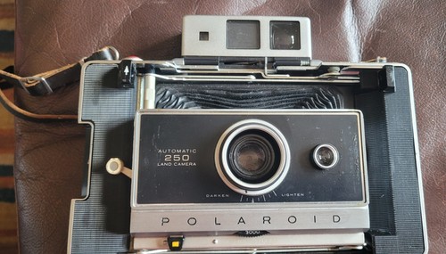 Vintage polaroid 250 land - polaroid,