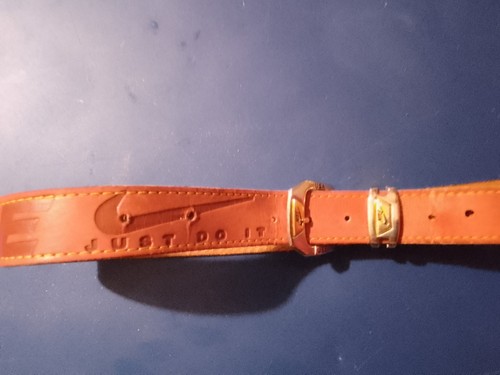 Mensnike tan leather vintage - leather,