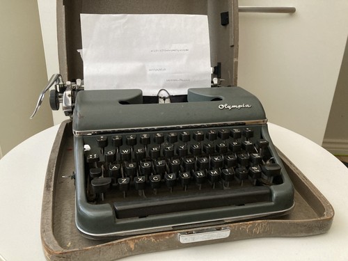 Olympia vintage typewriter - sm,
