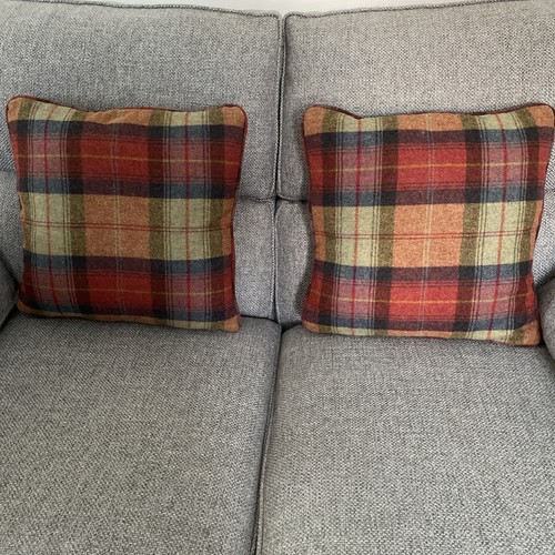 Pair matching multicoloured - of,
