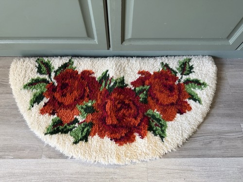 Vintage floral half moon - half,