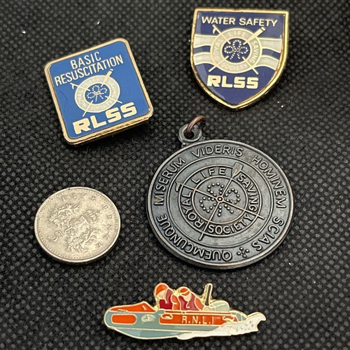Royal life saving society - life,