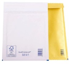 GENUINE BUBBLE PADDED