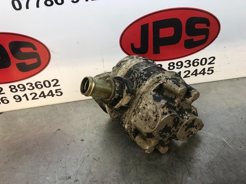 Auxillary hydraulic drive pump