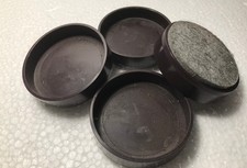 Castor cups felt based