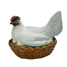 Staffordshire Dish Hen in Nest