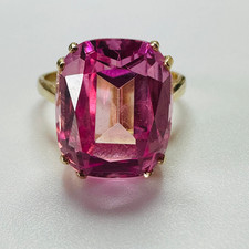 Hand cut Synthetic Sapphire Dusty Pink 9ct yellow gold ring size O 1/2