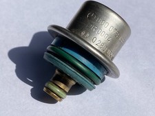 MERCEDES W210 W463 W124 W202 W638 FUEL PRESSURE REGULATOR 0280160587 0000781889