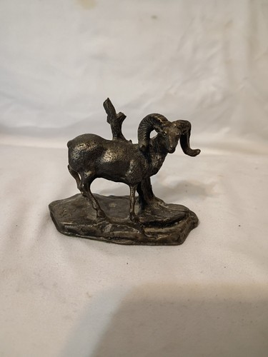 Vintage small bronze sculpture - small,