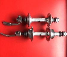 VINTAGE LOW FLANGE CAMPAGNOLO RECORD HUBS,BOTH 36 HOLE,WITH Q/R SKEWERS,EXC COND