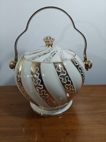 Vintage sadler gold swirls - swirls, on