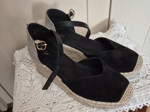 Wedge heeled sandals - wedge, size