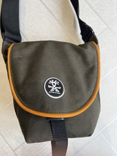 Ben's Pizza Crumpler Camera