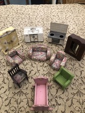 Vintage Dolls House Large Scale Furniture