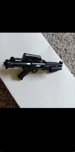 Starwars hot toys - e11, blaster