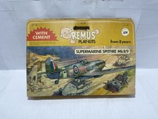 Remus Play-Kits 1975 Vintage Plastic Model Kit Supermarine Spitfire Mk 8/9