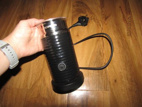 Nespresso 3694 milk - a, frother