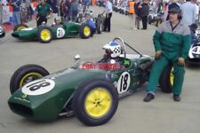 PHOTO  TWO LEGENDS TOGETHER RICHARD ATTWOOD AND THE ASTON MARTIN BBR1. SILVERSTO
