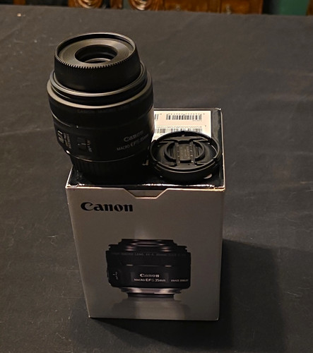 Canon 35mm 8 macro - ef-s, is