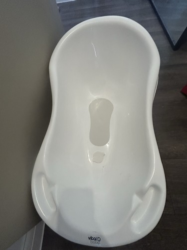 Newborn baby bath - bath, tub