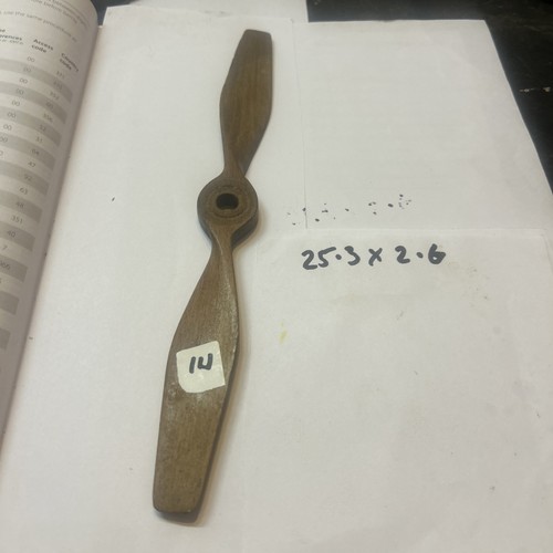 Wooden propellers 2 6cm - wooden, 25.3/2.6cm