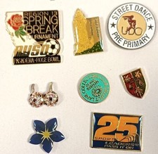 Small Collection - A small Collection of  enamel & metal backed badges