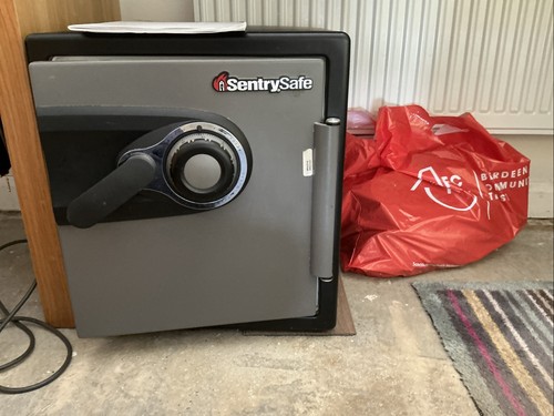 Sentry electronic safe model - safe,