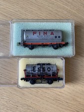 Pair of N Gauge Tankers-
