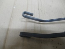MGF / MGTF ~ PAIR OF FRONT WINDSCREEN WIPER ARMS - RHD FIT PARTS