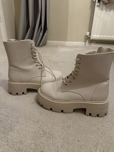 Prettylittlething off white - prettylittlething, off-white