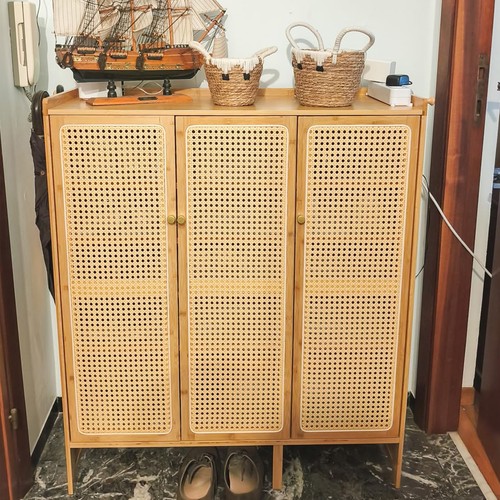 Door shoe cabinet - 3-door,