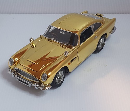 Danbury mint aston martin - mint,