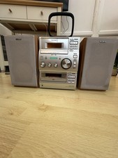 Sony CMT-CP100 Mini HiFi Radio CD with Sony SS-CCP500 Speakers working ** READ 
