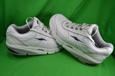 AVIA Men's Athletic Shoes,Size 11,AVI Motion SCS,Rocker,White,NICE!