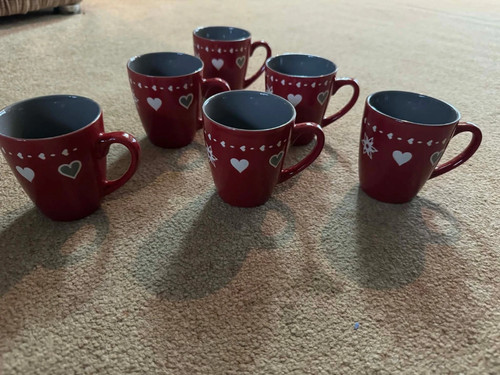 Small mugs still boxed - 6,