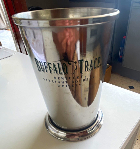 Buffalo trace bourbon - buffalo,