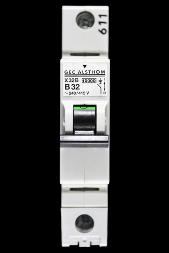 Gec alsthom amp curve - curve, b